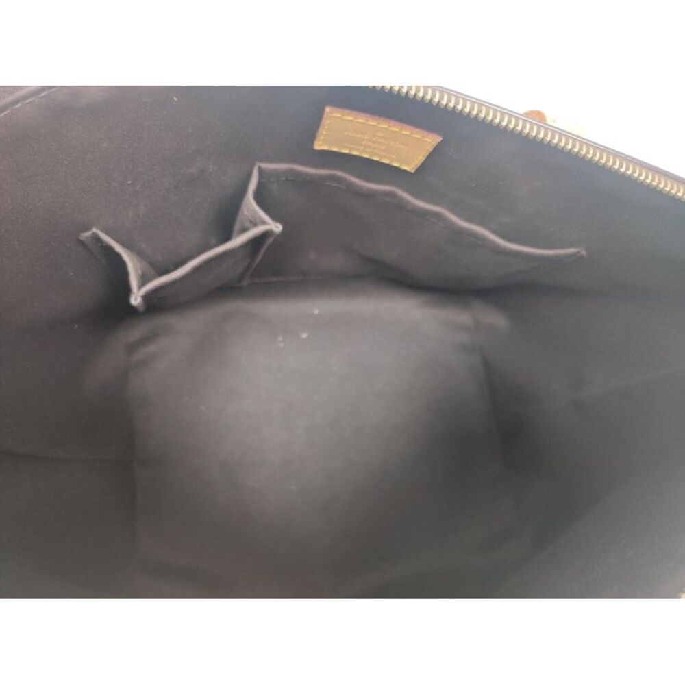 Louis Vuitton PM Bellevue Vernis Monogram Handbag in Black Leather - Picture 5 of 12